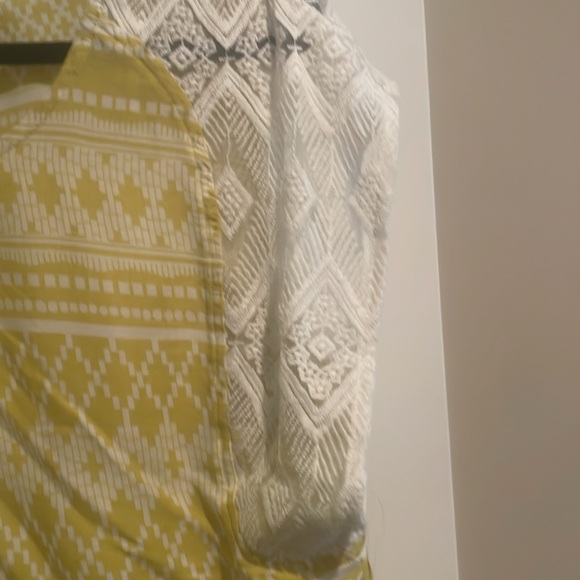 NWOT Prana shirt with capped lace sleeves - Picture 4 of 4